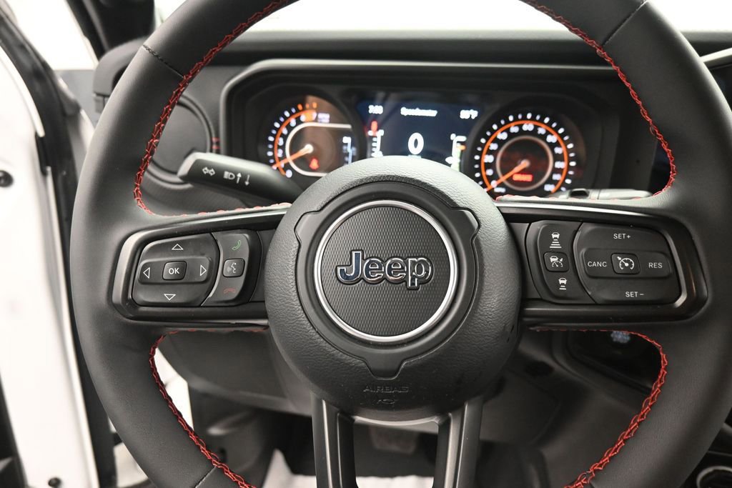 Used 2024 Jeep Wrangler Rubicon AWD/4WD image 18