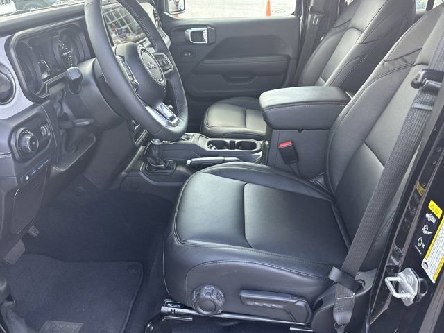 Certified 2025 Jeep Wrangler Unlimited Sahara image 10