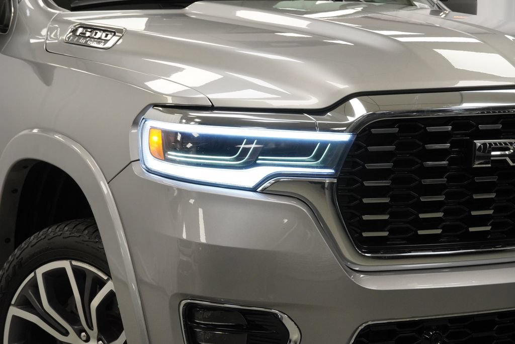 Used 2025 RAM 1500 Tungsten w/ Off Road Group AWD/4WD image 8