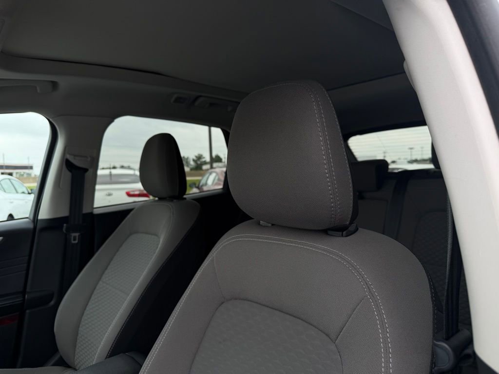Used 2021 Ford Escape SE w/ Convenience Package FWD image 12