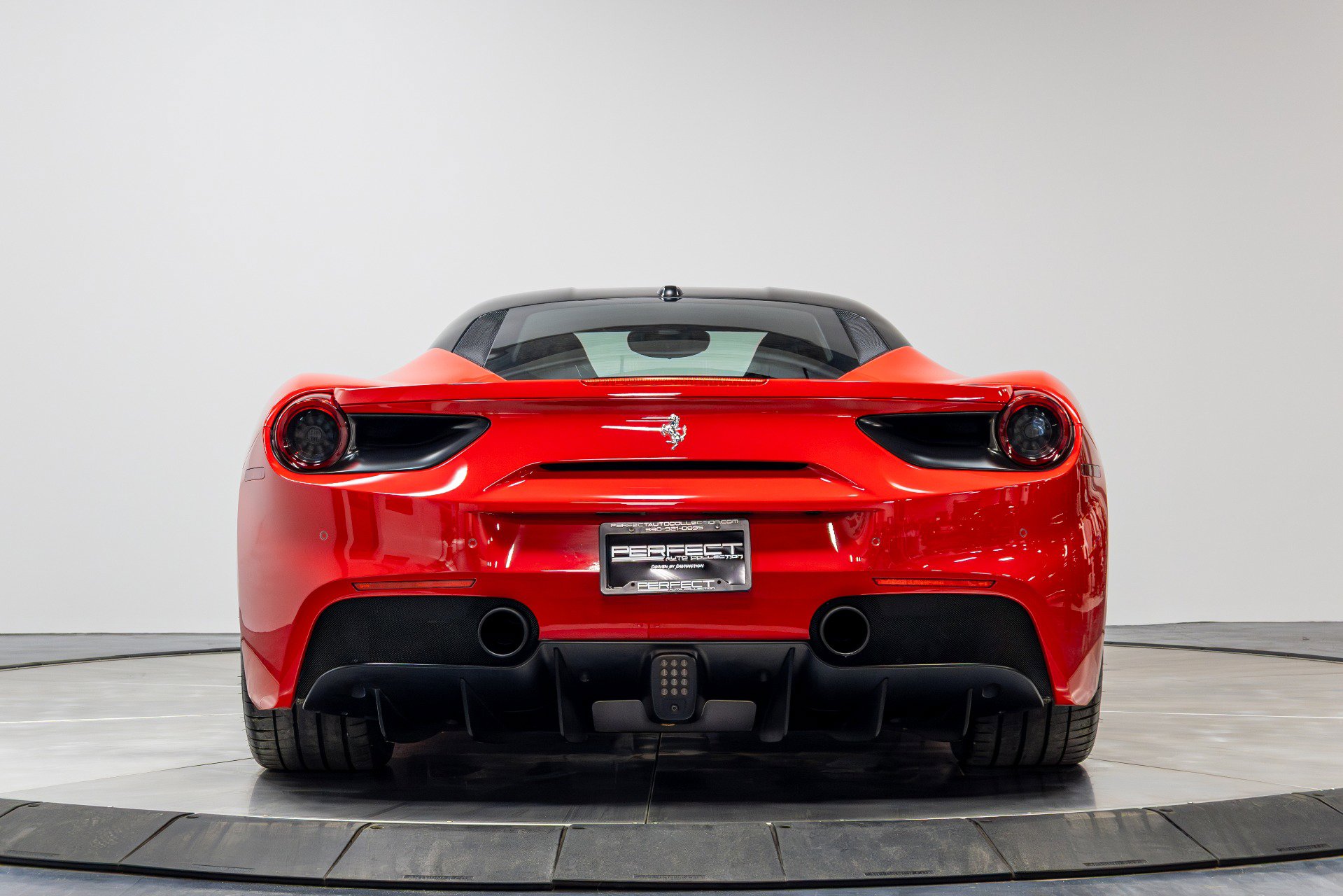 Used 2018 Ferrari 488 GTB image 42