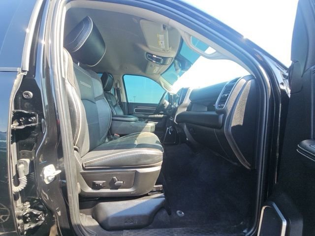 Used 2024 RAM 2500 Laramie AWD/4WD image 9