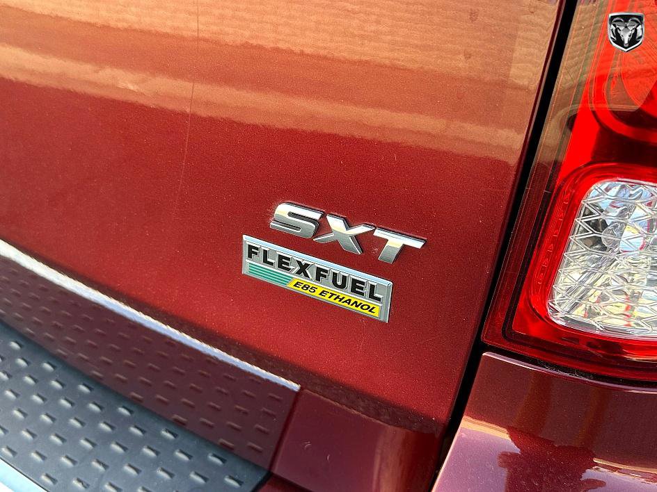 Used 2019 Dodge Grand Caravan SXT image 30