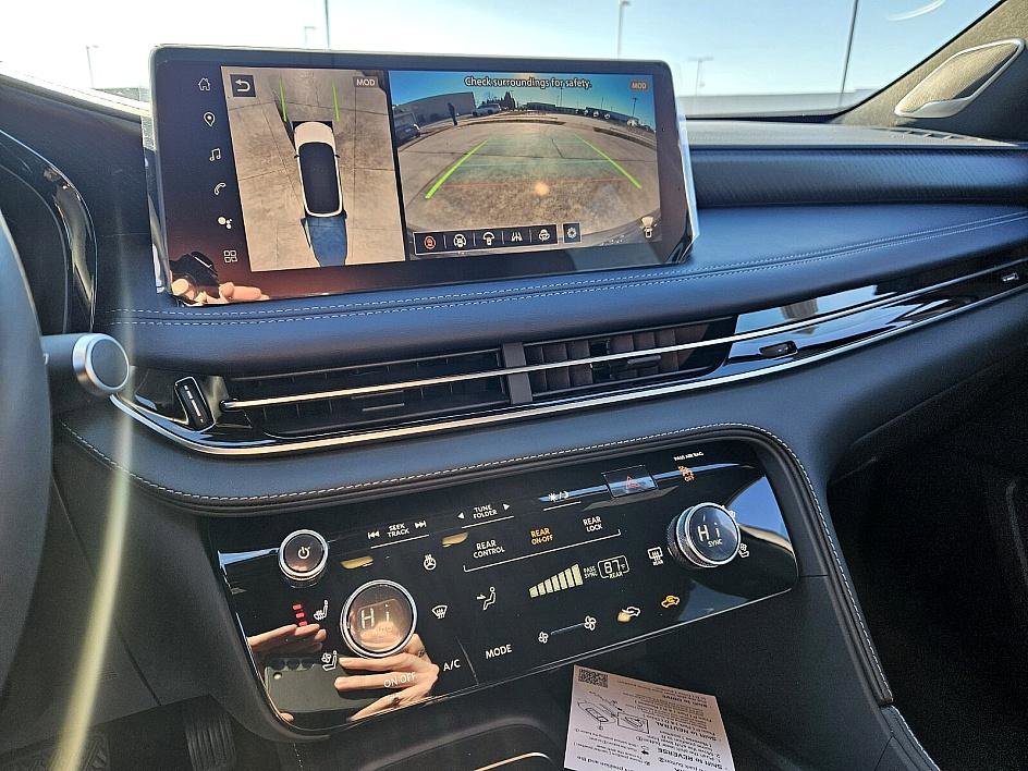 New 2026 INFINITI QX60 Sport image 20