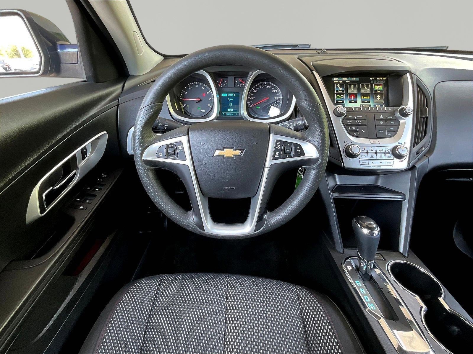 Used 2017 Chevrolet Equinox LT FWD image 8