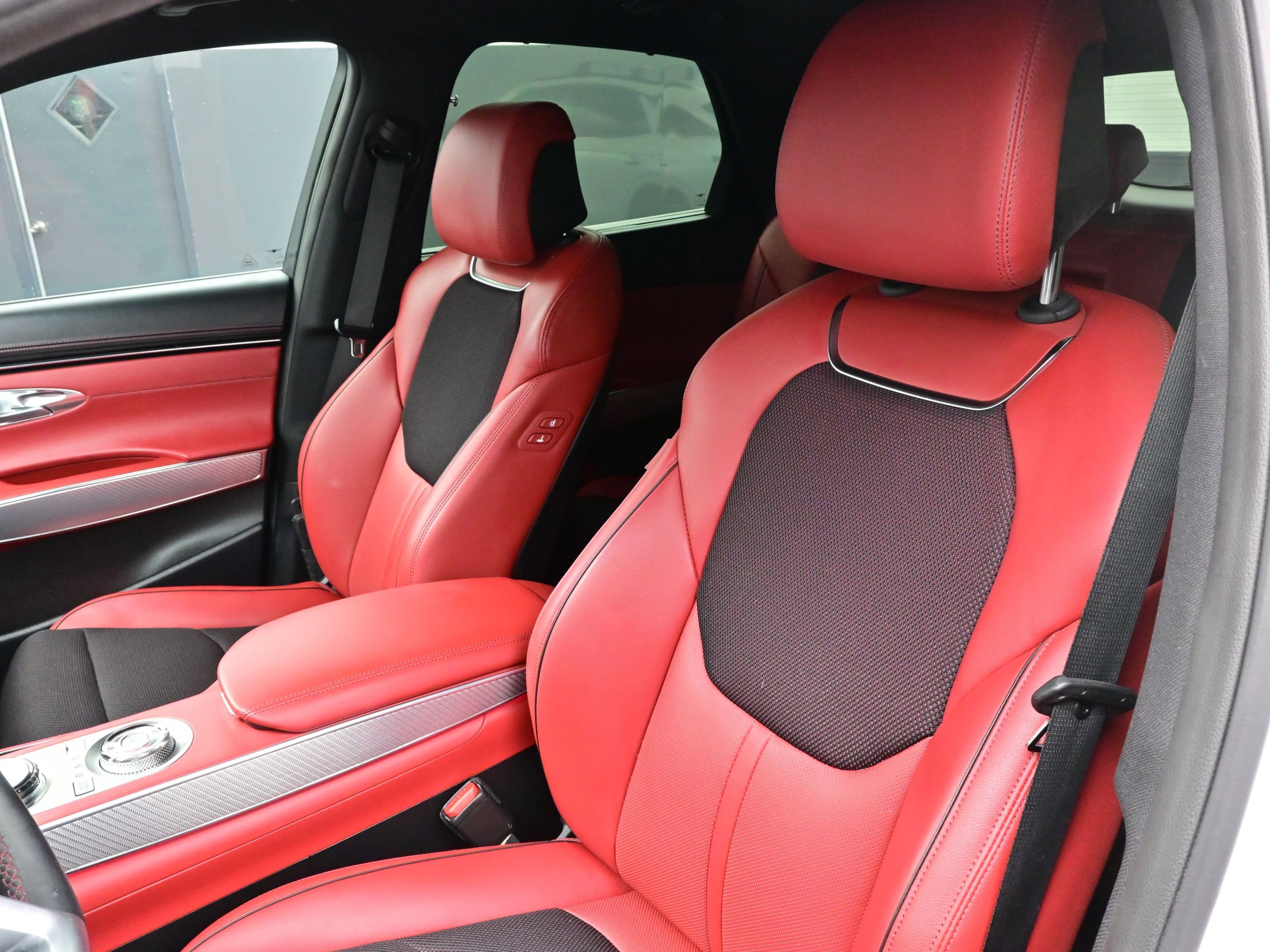 Certified 2023 Genesis GV70 2.5T w/ Sport Prestige Package image 14