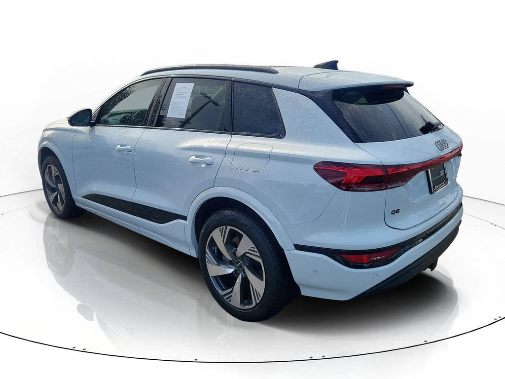 Certified 2025 Audi Q6 e-tron Premium AWD/4WD image 3