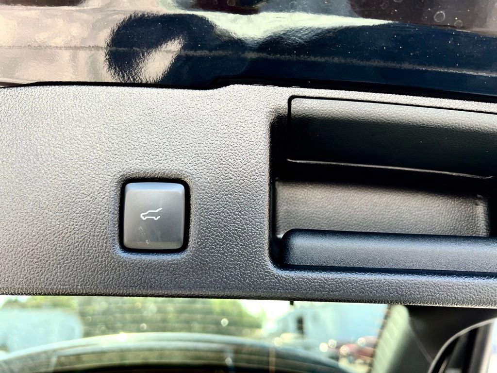 New 2025 Ford Escape SE image 16