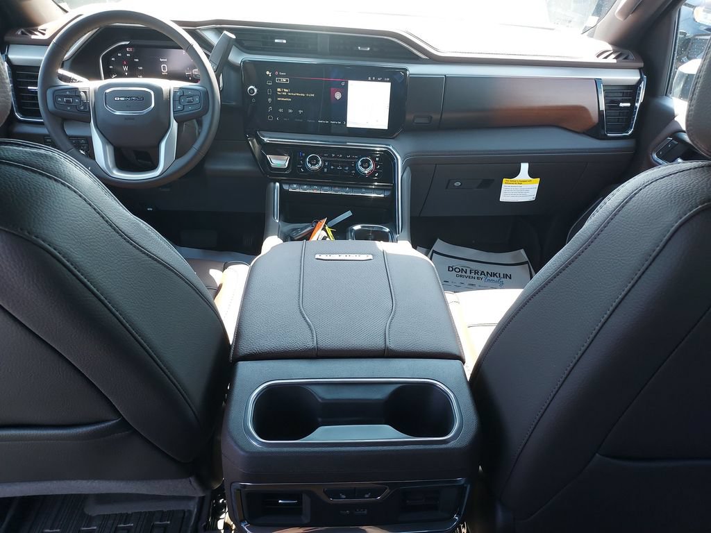 New 2026 GMC Sierra 2500 Denali w/ Technology Package AWD/4WD image 10
