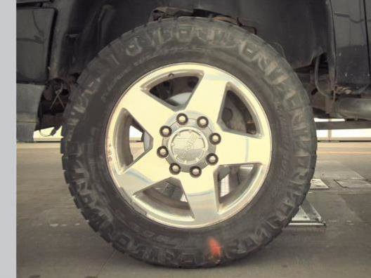 Used 2011 GMC Sierra 2500 Denali w/ Suspension Package, Off-Road image 7