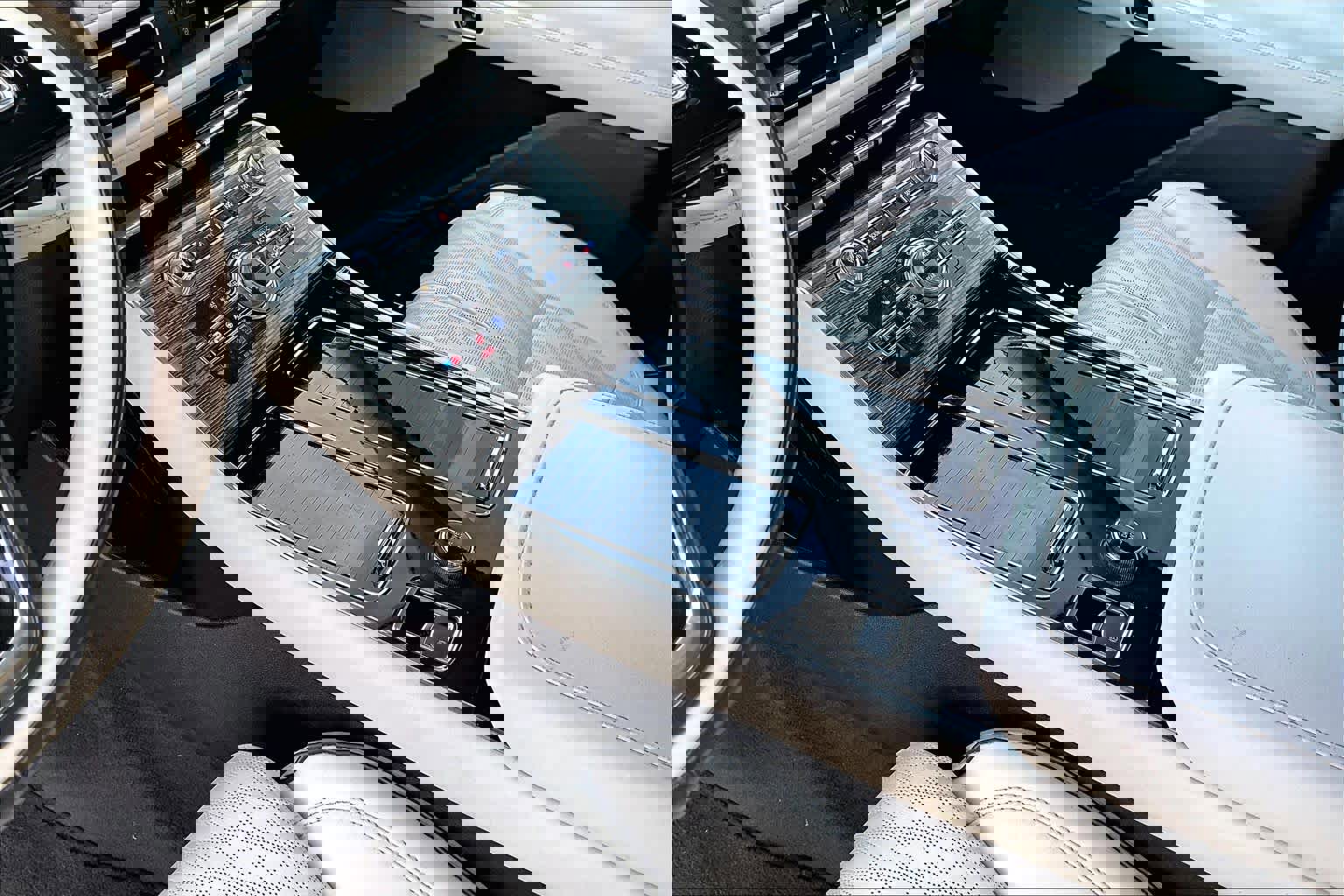 Used 2022 Lincoln Aviator Black Label w/ Dynamic Handling Package image 17