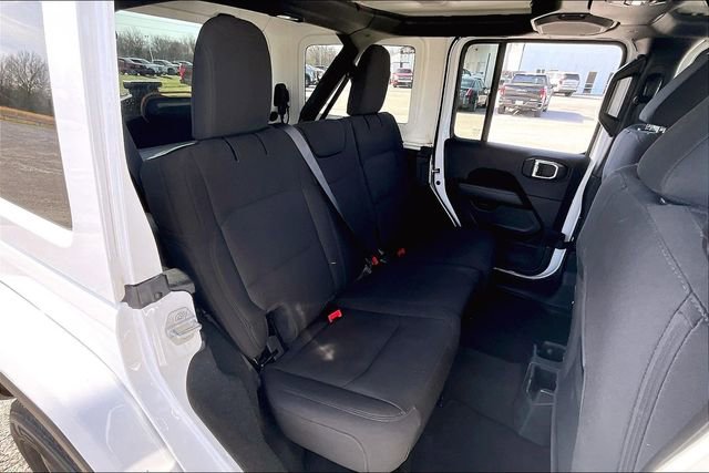 Used 2023 Jeep Wrangler Sahara image 25