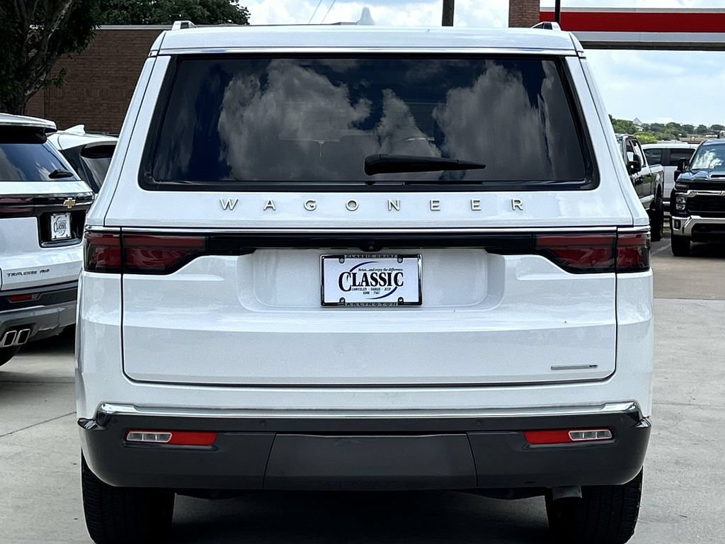 Used 2022 Jeep Wagoneer Series II w/ Premium Group I RWD image 5