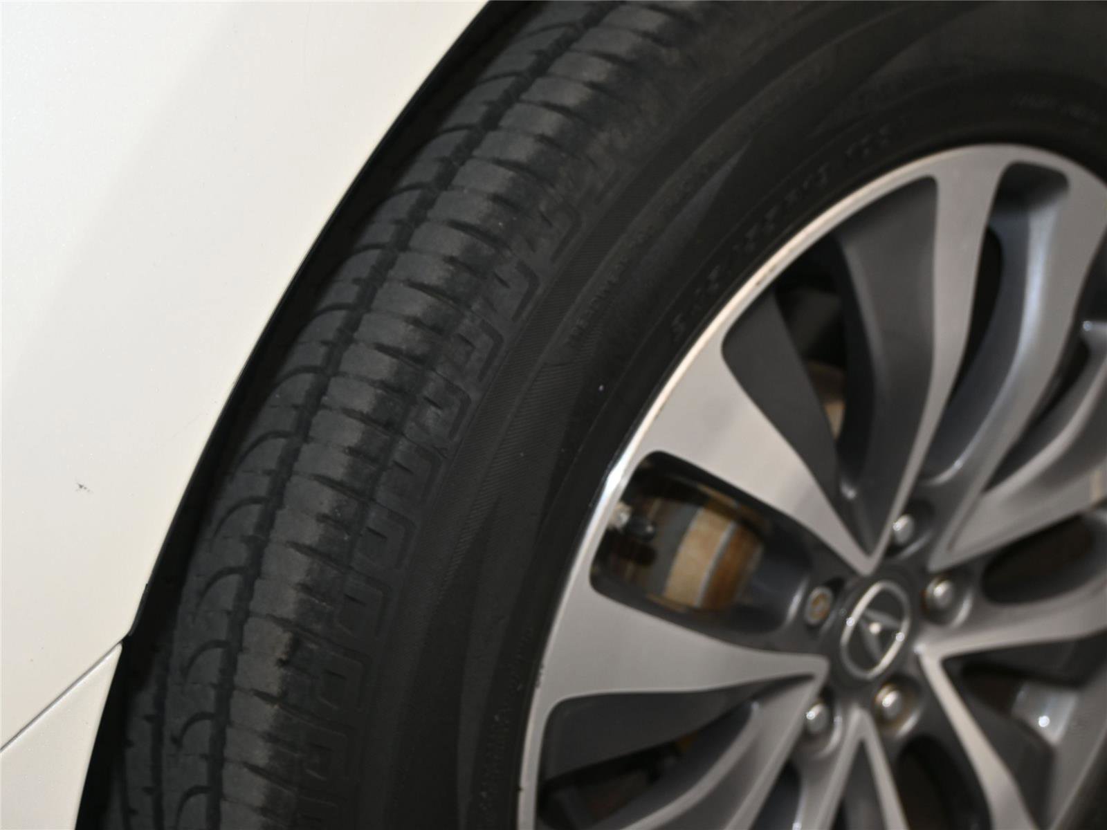 Used 2016 Acura MDX SH-AWD w/ Technology Package image 16