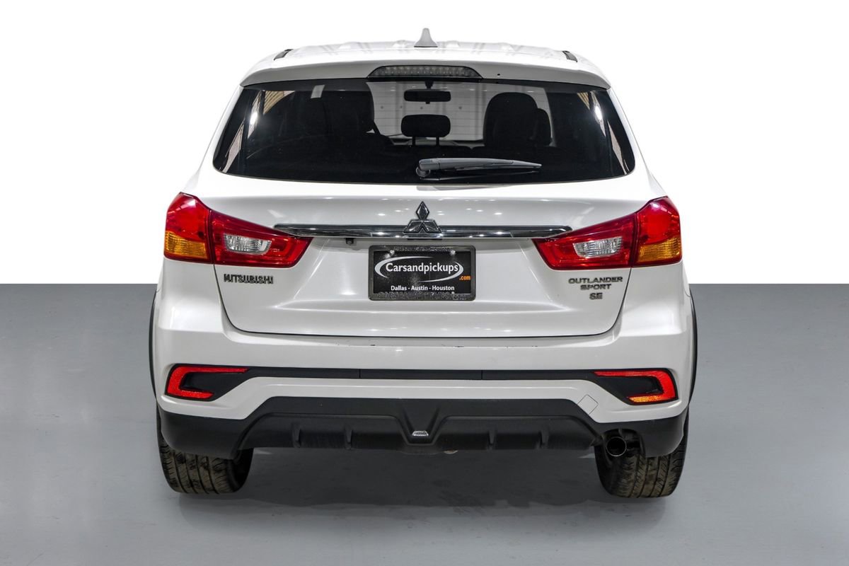 Used 2018 Mitsubishi Outlander Sport SE FWD image 6
