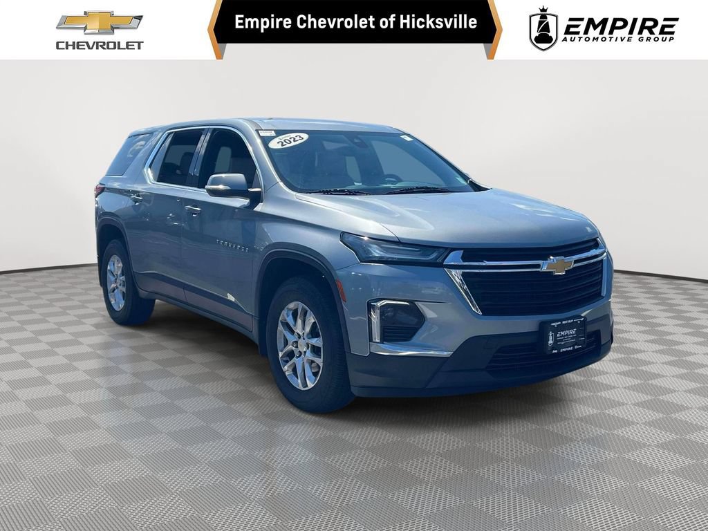 Used 2023 Chevrolet Traverse LS w/ Safety Package