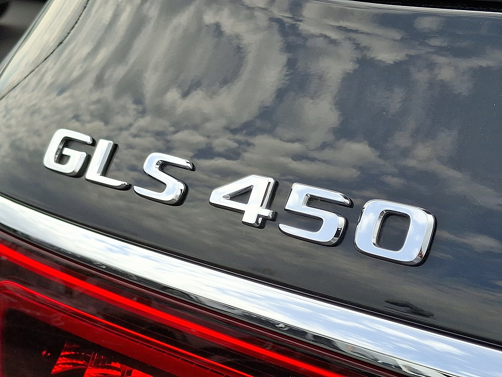 Used 2023 Mercedes-Benz GLS 450 4MATIC image 33