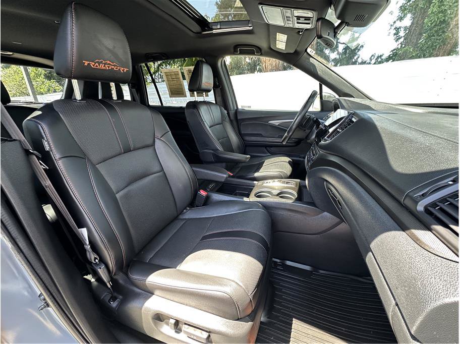 Used 2022 Honda Passport TrailSport image 4