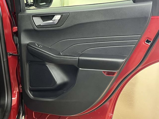 Used 2025 Ford Escape ST-Line w/ Equipment Group 301A FWD image 27