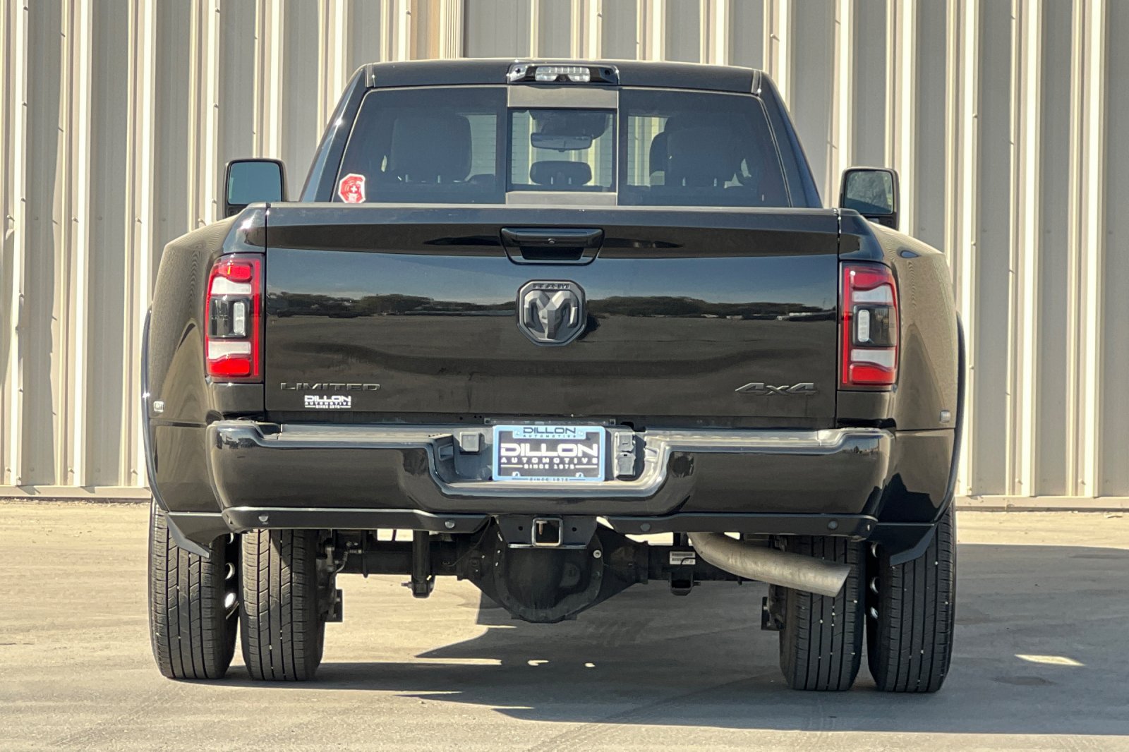 Used 2024 RAM 3500 Limited w/ Night Edition AWD/4WD image 8