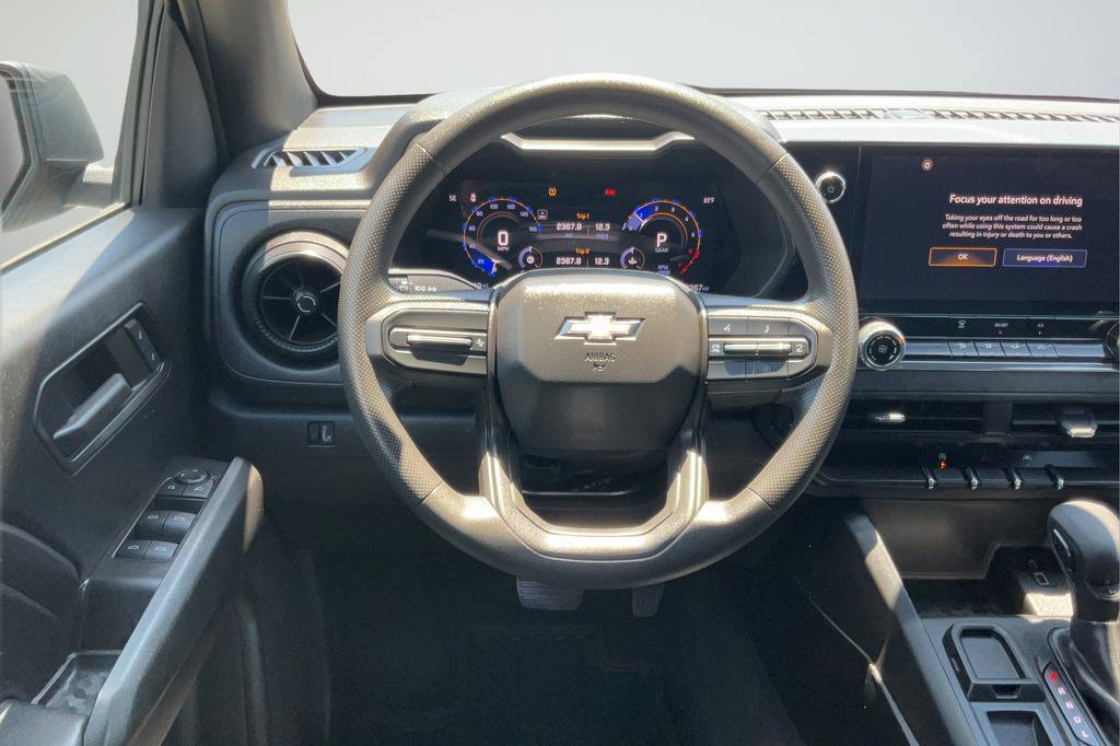 Used 2024 Chevrolet Colorado W/T RWD image 15