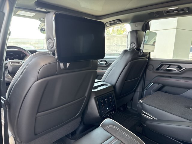 New 2026 GMC Yukon AT4 Ultimate AWD/4WD image 6
