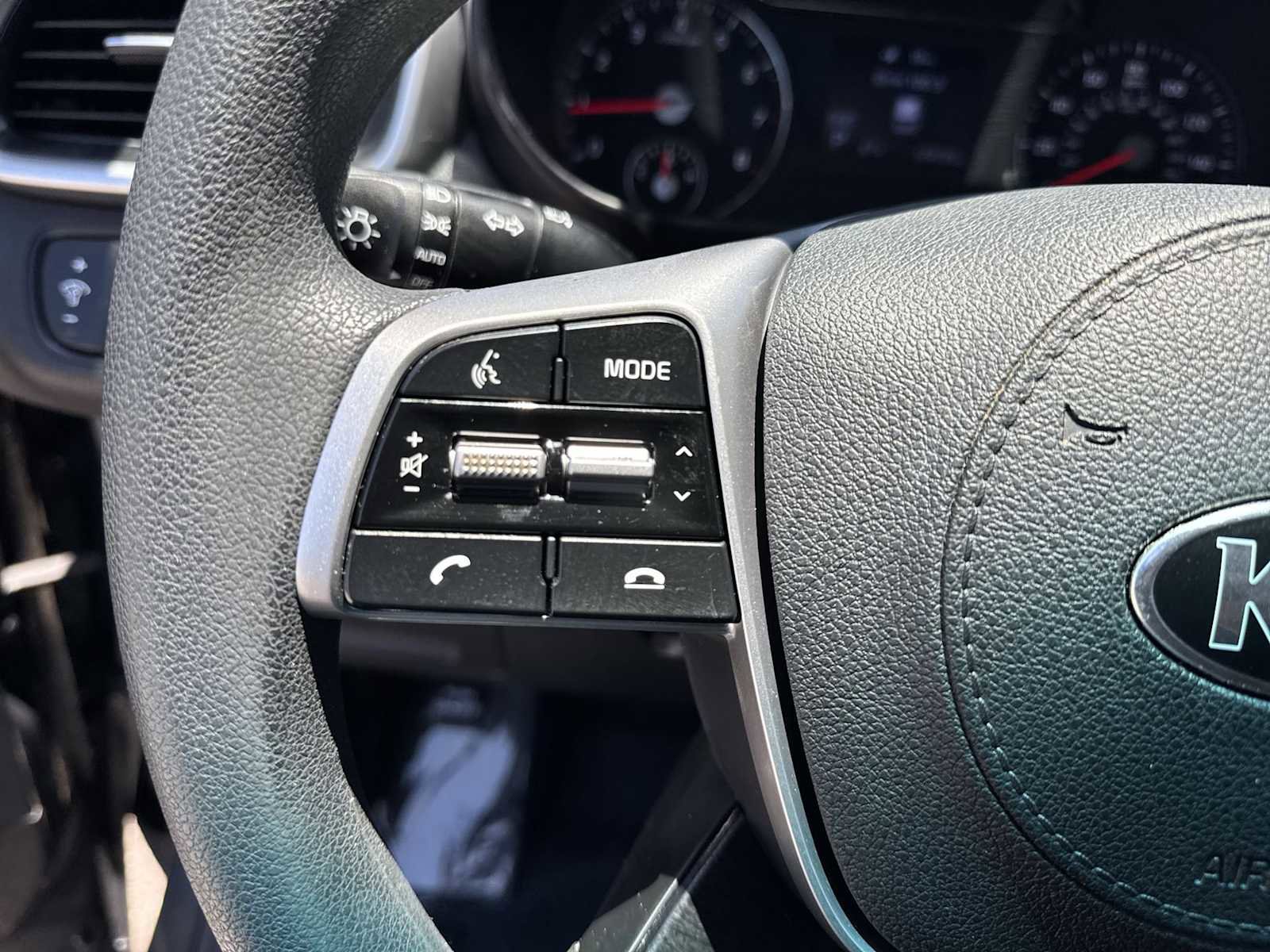 Used 2020 Kia Sorento LX FWD image 20