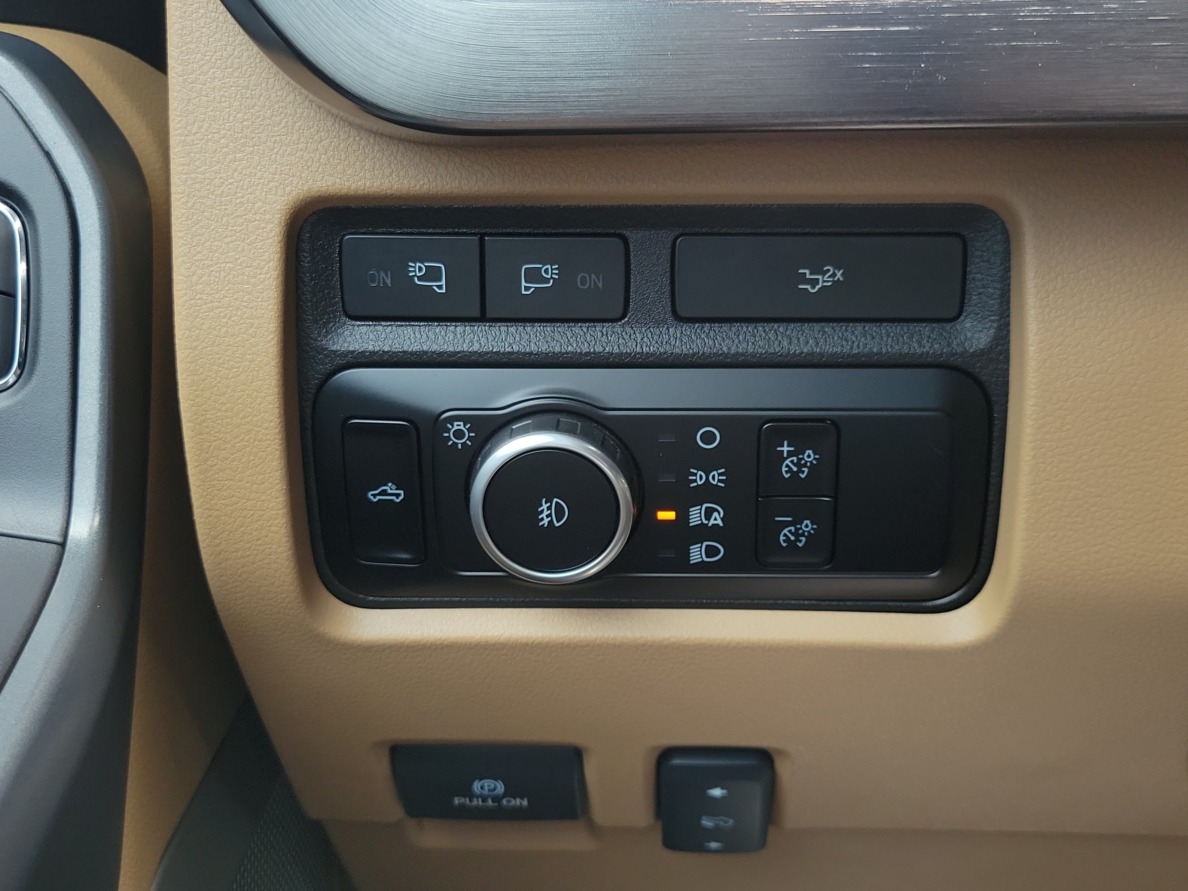 Used 2023 Ford F250 Lariat w/ Sport Appearance Package AWD/4WD image 29