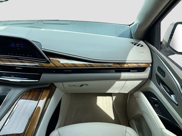 Used 2024 Cadillac Escalade Sport Platinum w/ LPO, ONYX Package AWD/4WD image 19