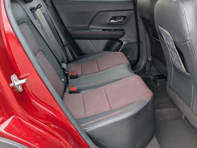 Used 2025 Nissan Kicks SR AWD/4WD image 24