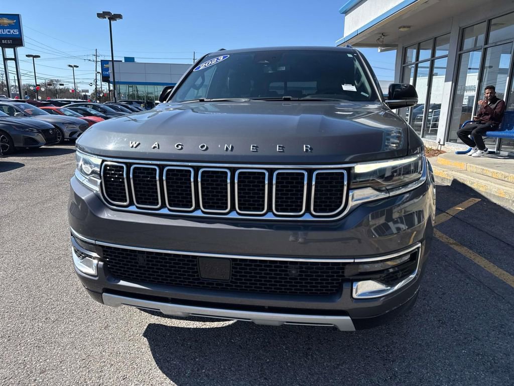Used 2023 Jeep Wagoneer Series II image 2