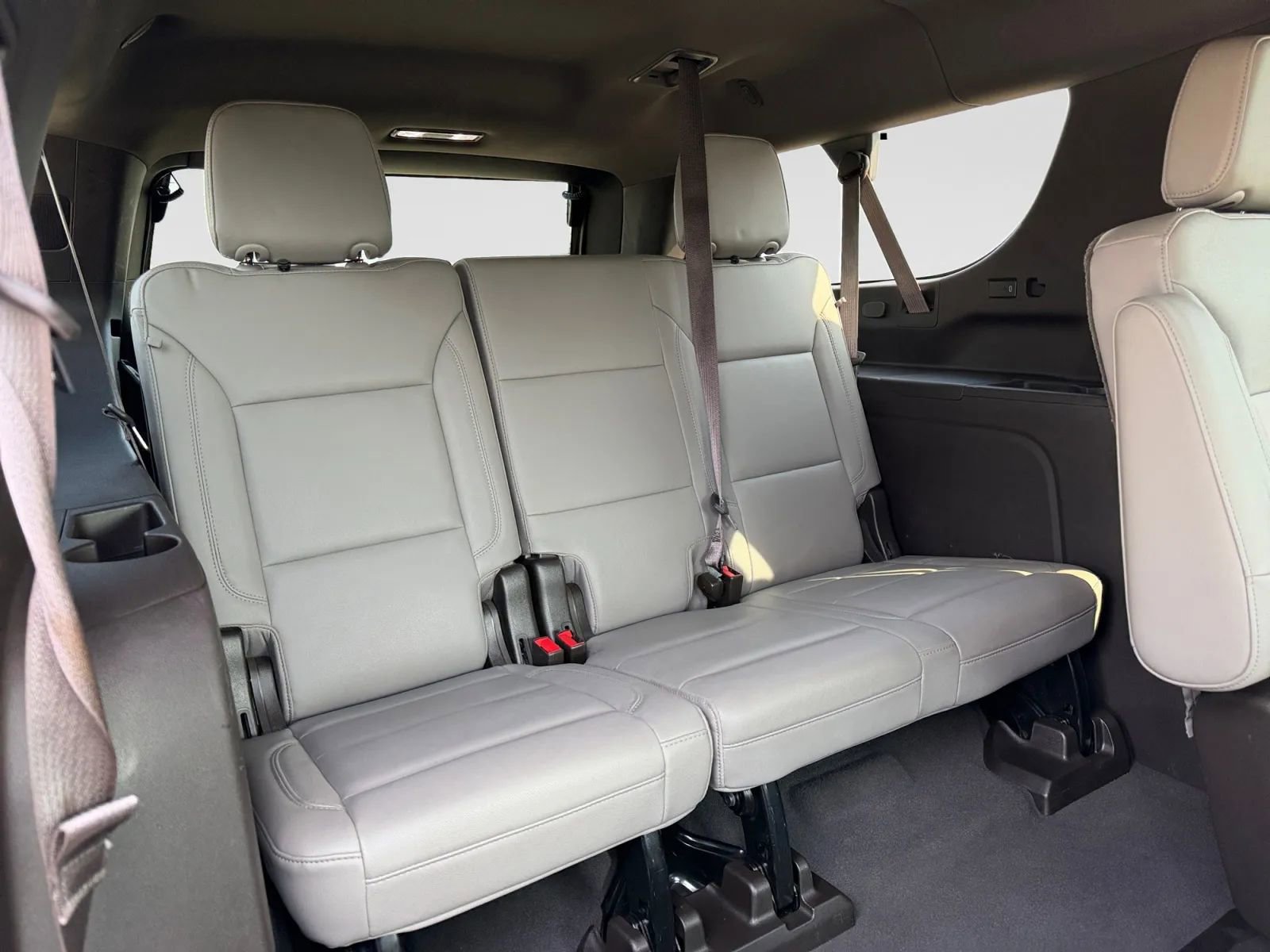 Used 2021 Chevrolet Suburban LT w/ Rear Media and Nav Package RWD image 34