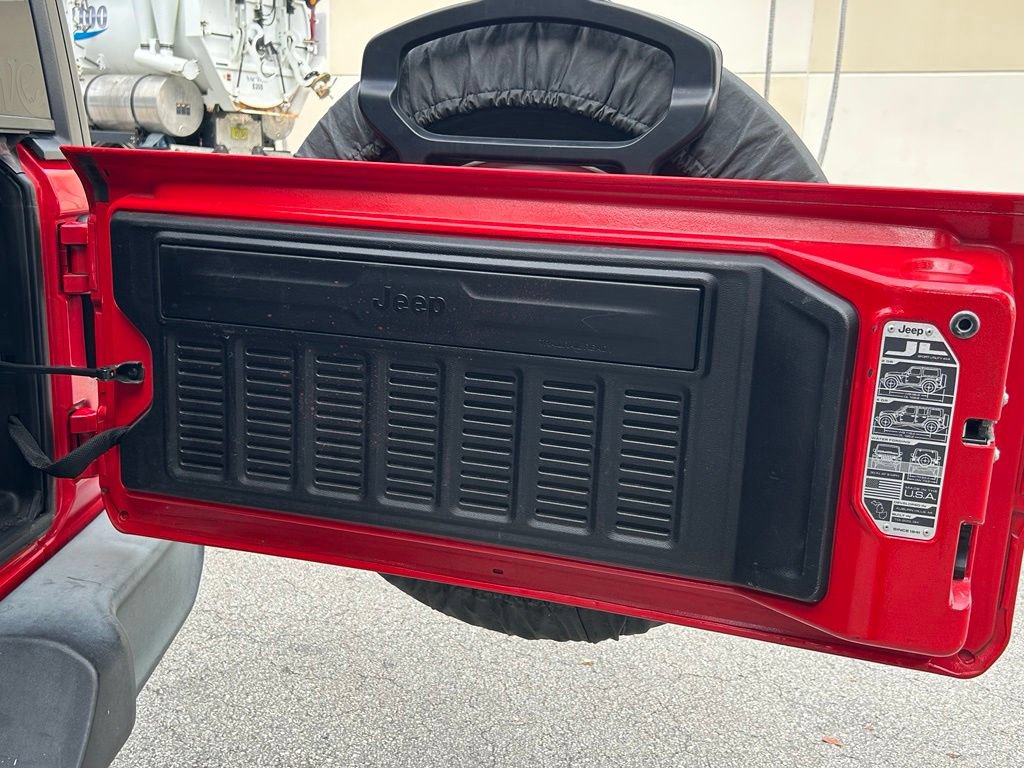 Certified 2019 Jeep Wrangler Sport AWD/4WD image 34