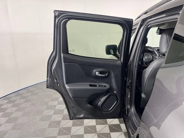 Used 2020 Jeep Renegade Limited AWD/4WD image 37