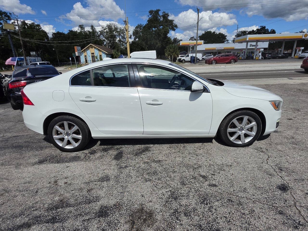 Used 2016 Volvo S60 T5 Premier w/ Protection Package AWD/4WD image 5