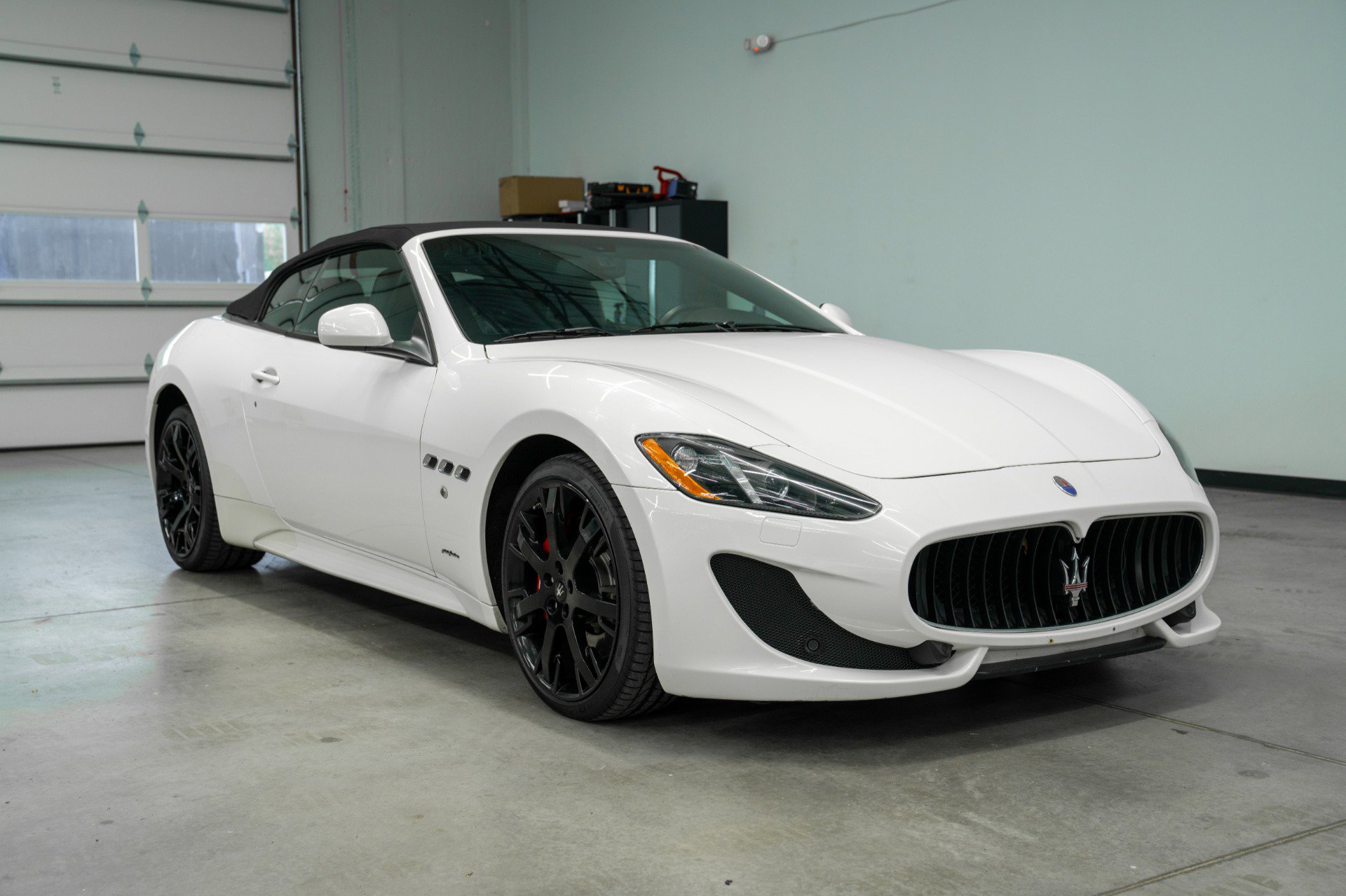 Used 2016 Maserati GranTurismo Sport RWD image 38
