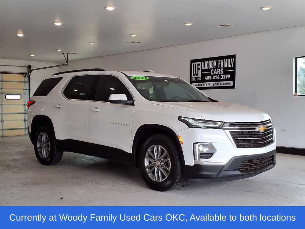 Used 2023 Chevrolet Traverse LT FWD video 1