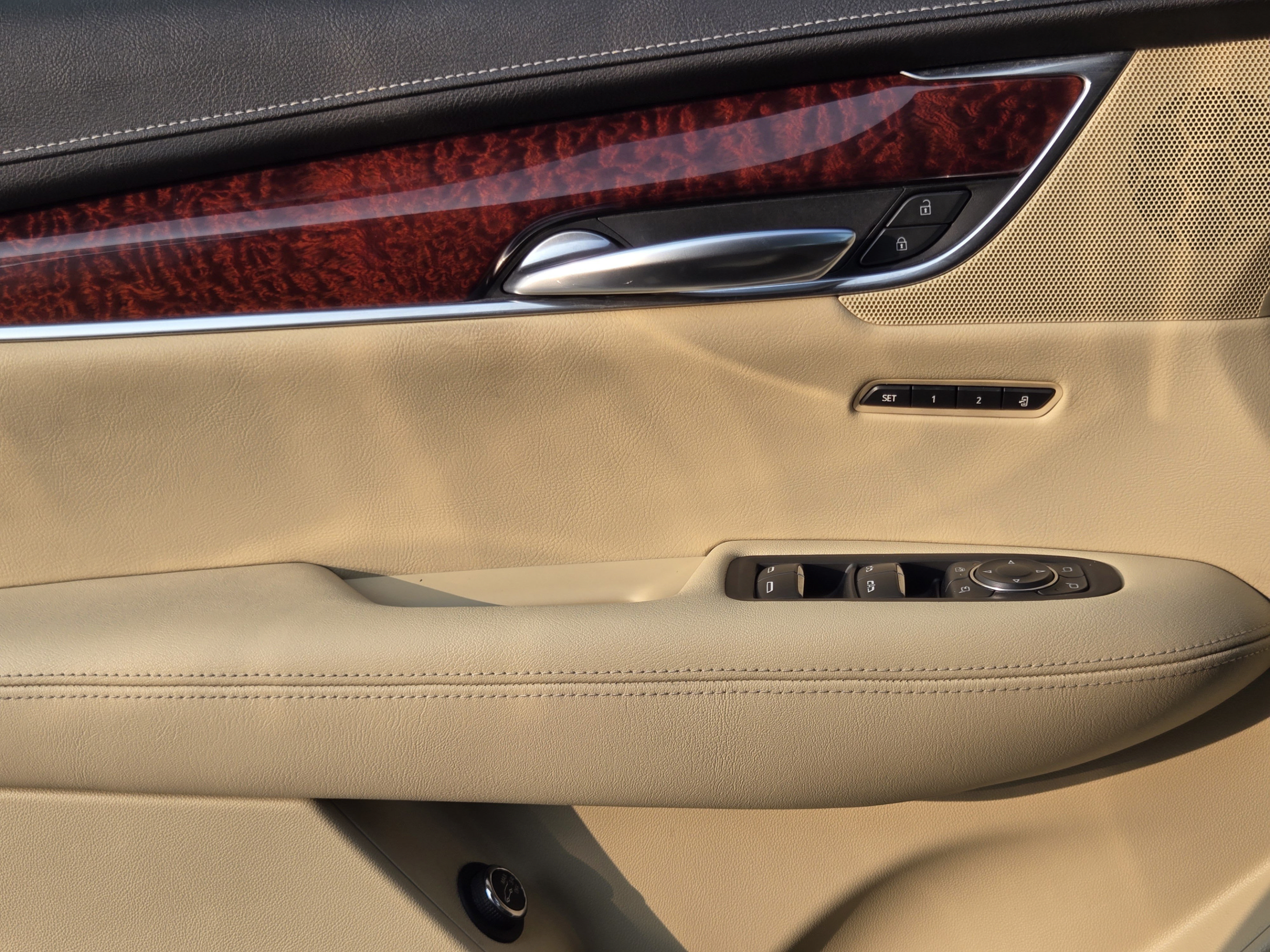 Used 2019 Cadillac XT5 Luxury FWD image 21