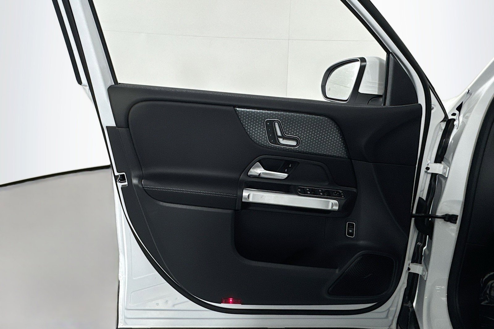 New 2026 Mercedes-Benz GLB 250 image 20