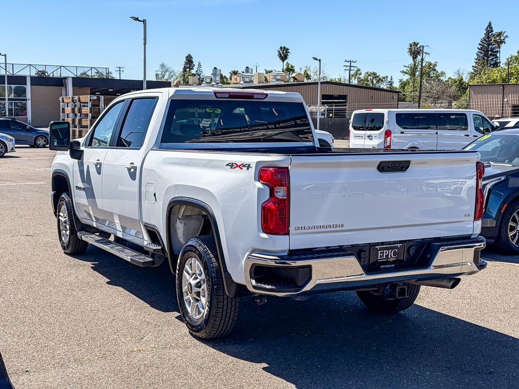 Used 2025 Chevrolet Silverado 2500 LT w/ Convenience Package AWD/4WD image 2