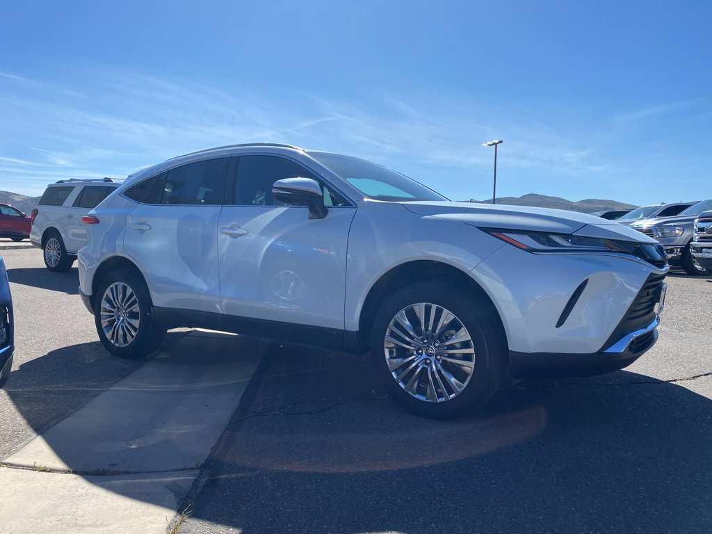 Used 2023 Toyota Venza Limited image 20