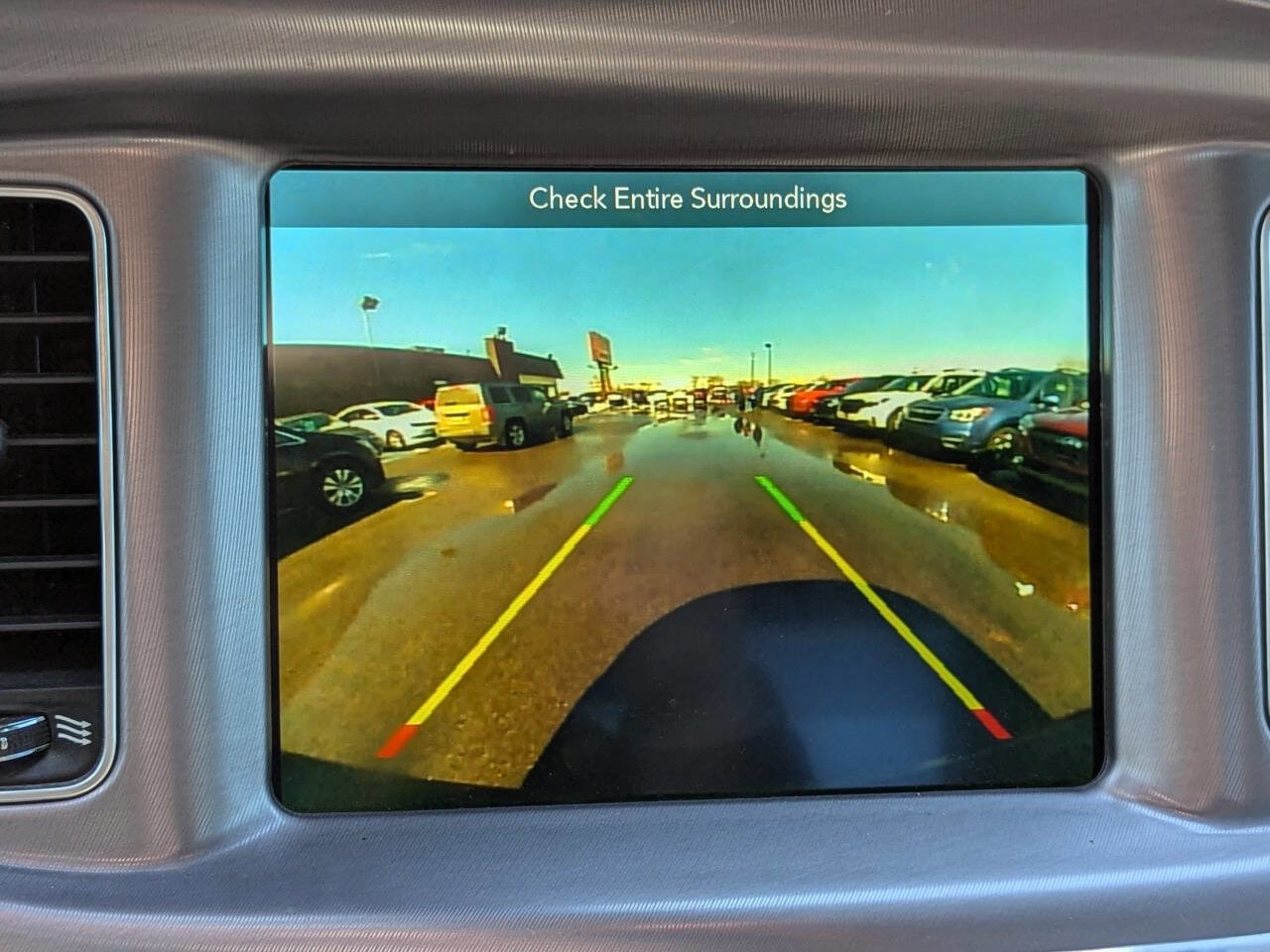 Used 2019 Dodge Charger SXT image 20