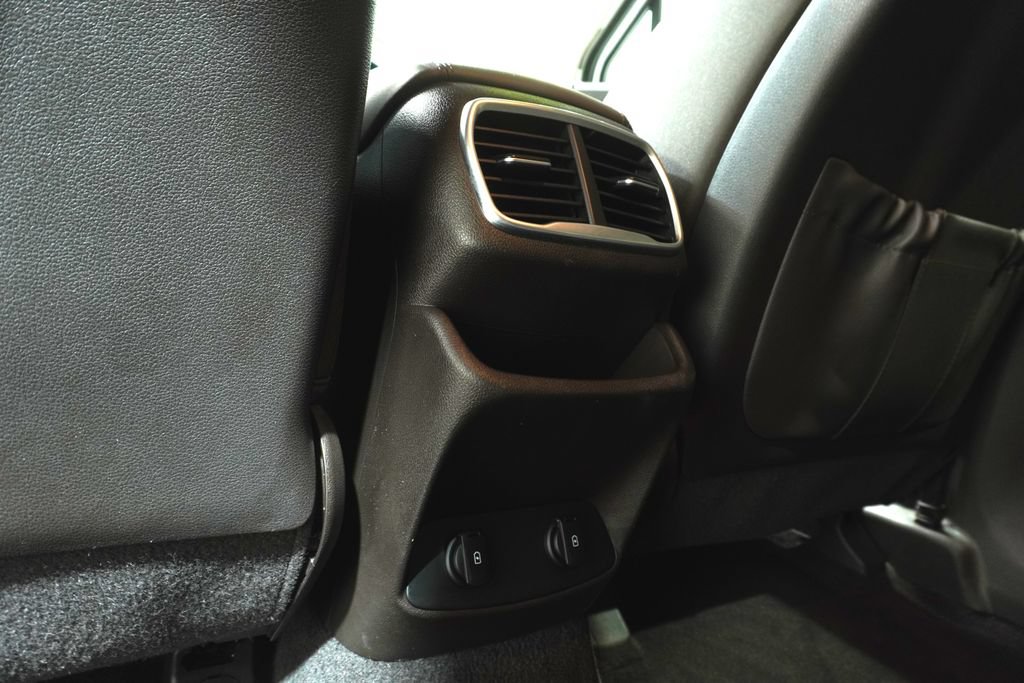 Used 2019 Hyundai Santa Fe SE AWD/4WD image 13