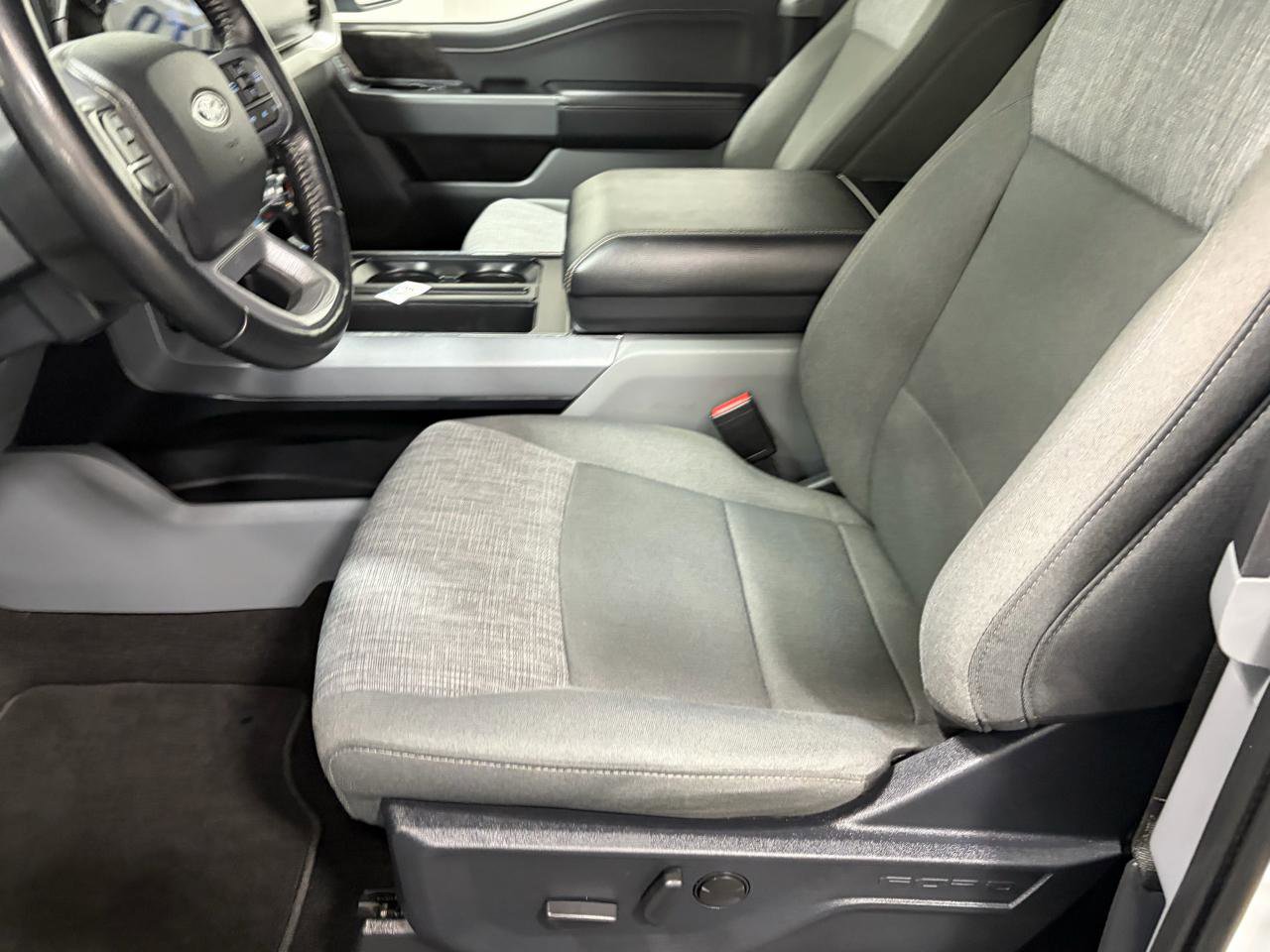 Used 2022 Ford F150 XLT w/ Equipment Group 302A High image 23