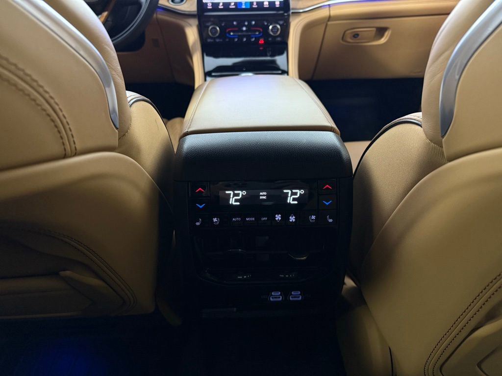 Used 2022 Jeep Grand Cherokee L Summit image 21