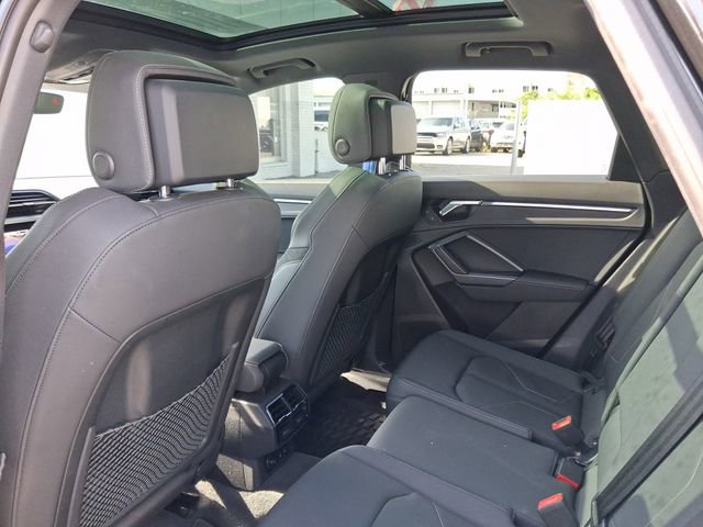 Used 2021 Audi Q3 2.0T Premium w/ Convenience Package AWD/4WD image 5