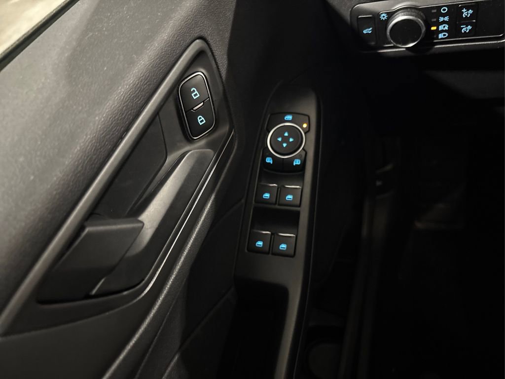 Certified 2025 Ford Escape Active image 36