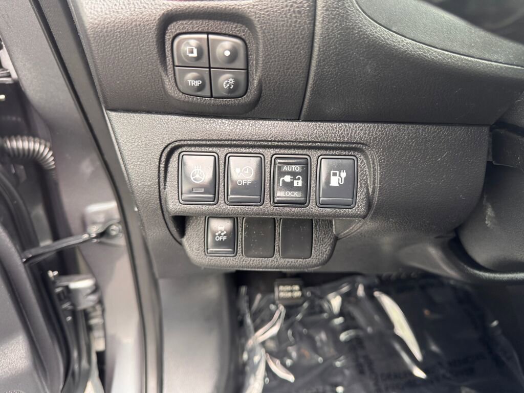 Used 2015 Nissan Leaf S w/ Charge Package image 24