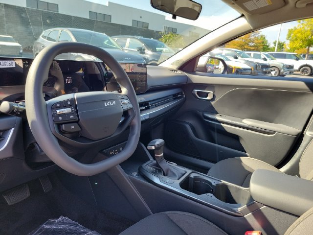 New 2026 Kia K4 FWD image 11