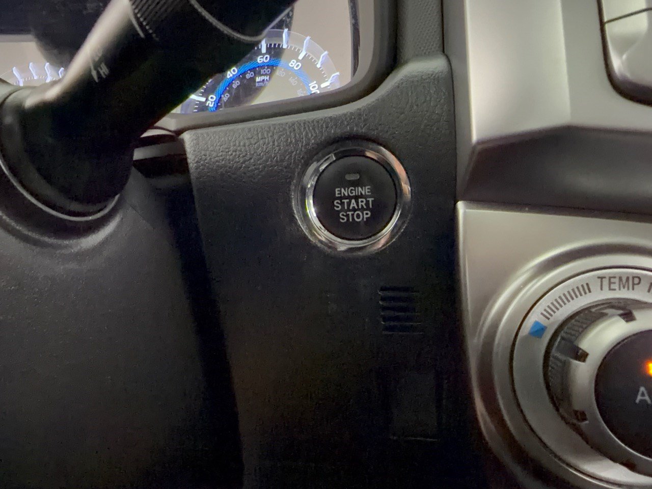 Used 2018 Toyota 4Runner Limited AWD/4WD image 20